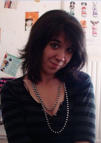 Vivi2bagnols's profile picture. Une fille toute simple !!