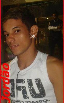 SOU   COMO   O   FOGO    SEI   AQUECER      QUEM PRECISA     E    QUEIMAR  QUEM  MERECE..