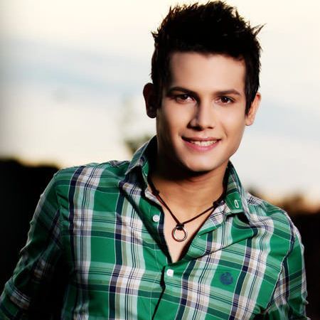 Twitter criado em homenagem ao nosso DIVO @IsraelNovaes te amooo Israel demais da contaaaa... ♥♥♥  Israel meu eterno e único Idolo te amo Israel... ♥♥♥♥