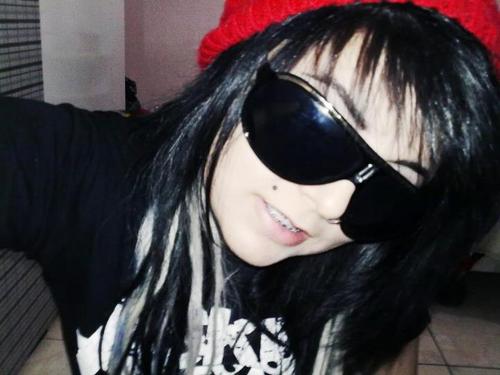 Não precisa de uma descrição na bio. Quem lê meu twitter, lê meu coração. //Best @Jennysixx FACE: http://t.co/N3tJ4aZ8