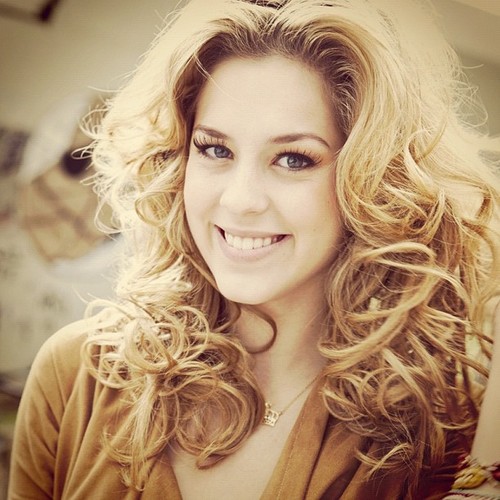 Te amo.... e como eu te amo..Um amor Imerso em Paixão explicita Amor Bonito com Sabor de Infinito, Simplesmente Te Amo @sophiaabrahao !