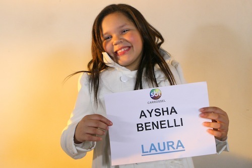 Atriz mirim Aysha Benelli atuando na novela Carrossel do Sbt.