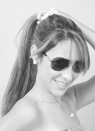 Nossas dúvidas são traidoras e nos fazem perder o que, com freqüência, poderíamos ganhar, por simples medo de arriscar. (William Shakespeare)