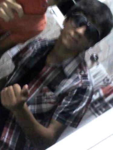 tonto, idiota, chato, bobo, dlç, irritante,mais forte que eu,lindo,fofo,  e claro só meu ( @I_pode ), te amoo muito Guilherme Silva!