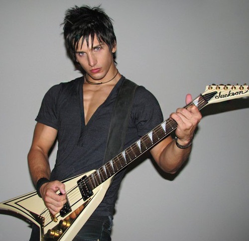 amo kem mi ama,odeio ken me odeia,amo rock,amo tudo nessa vida