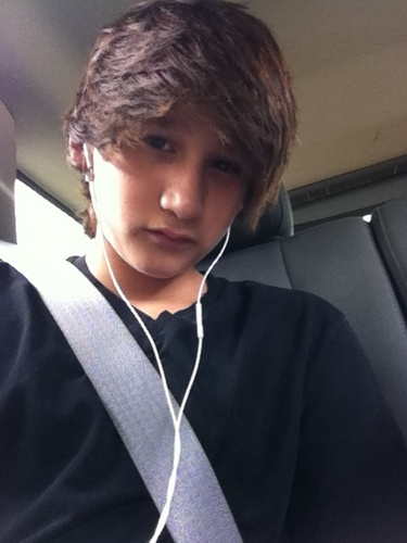 Rav3nsFaggot's profile picture. @Rav3n_Brittany here!(: - Christian is a funny ass nigga & i love him c: . follow him please!(: