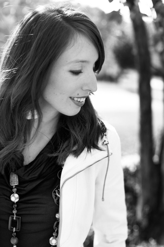 LarisaInc's profile picture. Just a person who likes other persons.