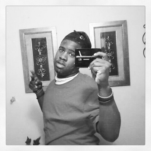 this yo boy tweet mighty aka jacarious willis follow me.......... and find out more later