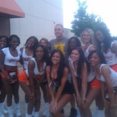 Profile Picture of Nate Boardman (@theboardbabe) on Twitter