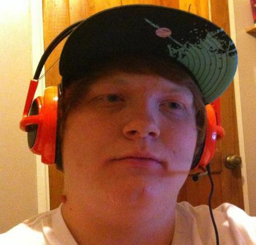 IT/Gaming - CoD4 Promod - Website+Server Admin/Graphics Designer for 'novaCula'. Add me on xfire @ jamiel93