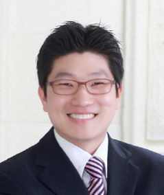 프랜차이즈 가맹본사에 근무를 하며 직원들만 아는 프랜차이즈 진짜 성공 비결을 안내합니다. 
 
돈버는 창업과 돈버는 우수가맹점 이야기를 통해 성공창업 꿈을 이루시기 바랍니다. 
            박성원의 프랜차이즈 돋보기 (블로그) 놀러오세요~~^^