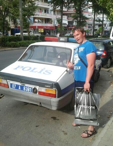 vovkins3's profile picture. — Пап, я хочу заняться балетом. — Нет, Сережа, это опасно. — Почему? — Я тебе ноги переломаю.