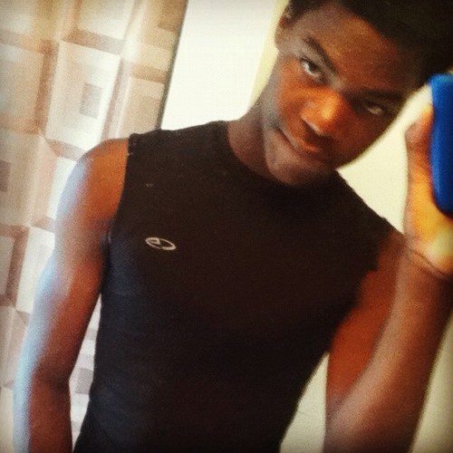 jaylincoffie's profile picture. cool af like to chill and i rap and play sports im from chicago and all dat type stuff but follow me i follow back tho