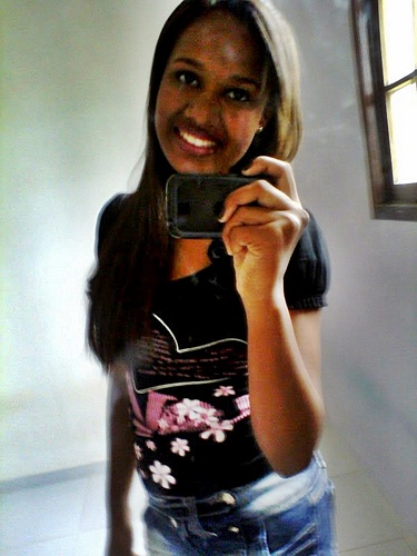 orkut:leticiamedeiros.d@gmail.com,leão,todos caem mais apenas os fracos continuan no chão...