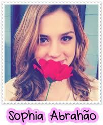 Sophia vc é meu tudo @sophiaabrahao vc é meu planet,my life, my music te amo love vc Sophia vc é o motivo dos meus sorrisos 3 s2
