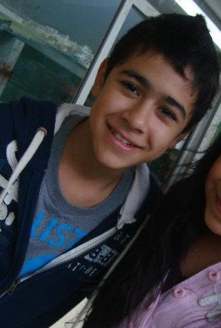 Aqui yo... Followme
Facebook: http://t.co/7eHWk6T21l