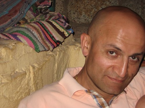 Pouranpir's profile picture. 