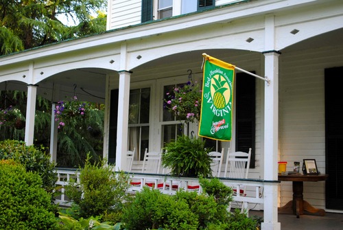 Family and pet friendly B&B  close to Madison’s Montpelier.  Come enjoy our personal service, cooked to order breakfast,  and Monticello wine trial