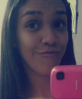 • 'Biografia {?}
Fala sério! Como vou resumir minha
vida aki no twitter?
;P