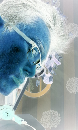 familly100's profile picture. 멍 안에서 평안을! 신도를 모집합니다.[ international mung society. the mung sect leader. the progenitor of the mung sect.]