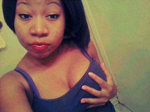 #Team Redbone best known as ShortcakeYellowbone . follow me & my Lover @she_sucked_it & you'll get sum follow bacs! #Team Blackanese . lOl