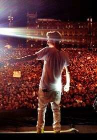 I GOT SO MUCH LOVE FOR THE FANS,You're always there for me and I will always be there for you,MUCH LOVE. Thanks. (RP/RL) #GirlFanOfJB ^_^
