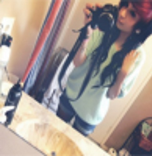 ElegantCharlie's profile picture. Charlie. You can call me whatever. I'm 17 and yeah. So talk to me. {RP}