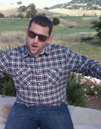 CRM Guy for the @sfgiants. Basically a data honey badger that lives Giants Orange and Black and dies Sharks Teal. And Go Raiders! (All tweets are my own)