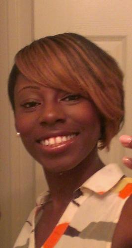 prettiblk_rere's profile picture. 