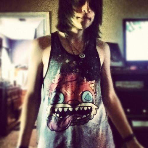 manuelbarrios9's profile picture. like playing my bass guitar :D
live..love..laugh