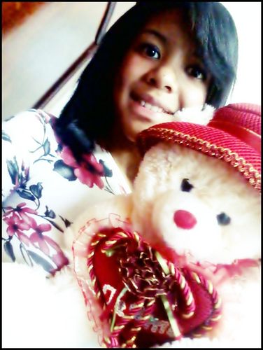 18 aninhoos ,#Capricorniana ! My Best Friends @Camila_Batista_ & @thaispires8 , Quer mais ? SEGUE ME *-*