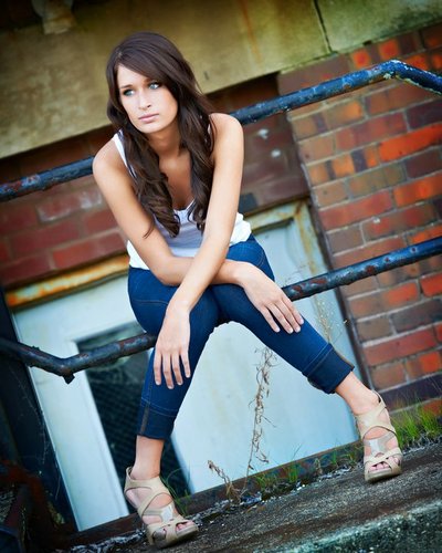 KWPhotography's profile picture. Kirsten Wray Photography specializes in capturing life's special moments - from weddings, engagements, high school seniors, families, newborns, and fashion.