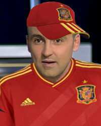 Calvo de la suerte, ejem, perdón soy el de las estadísticas, trabajo en Canal + y cuando libro doy el coñazo en Deportes Cuatro, ¿FAKE? Solo una estadística.