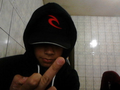 sou drogado rs' :B