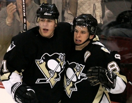 hockey player tweets follow us for some great tweets about hockey and hockey players are sexy so follow