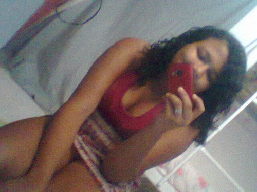 apaixonada a cada dia mais por ti _______