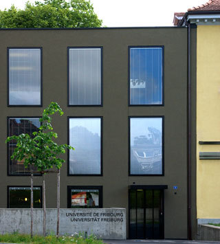 Service académique de l'Université de Fribourg qui fonctionne comme interlocuteur de toutes les facultés pour les questions liées à la formation continue.
