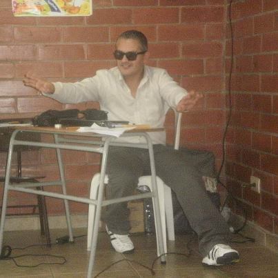 Instructor de Inglés del Sena. Articulador de la Media Técnica en Medellin y el Valle de Aburrá!