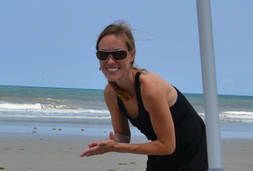 I want to live the BEST life! I'm a Mom, Wife, Business owner, Entrepreneur, Vegetarian, Blogger and need to read at least 3 books at once.