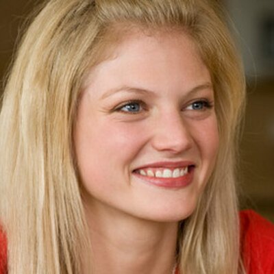 Cariba Heine earned a million dollar salary - leaving the net worth at 1.5 million in 2018