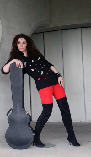 weartodare's profile picture. FASHION JOURNALIST/STYLIST PASSION FOR BEAUTY & INTERIOR LOVER 💋