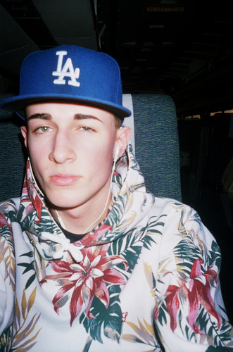 nico______'s profile picture. nau