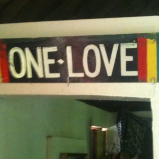 bid85's profile picture. 