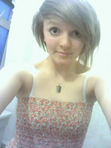 alaina, Swindon-15.i hate most people  Chris Hemsworth is mine, and i love him.Oasis are my life #liveforever  i follow back http://t.co/WwoEsgSklp