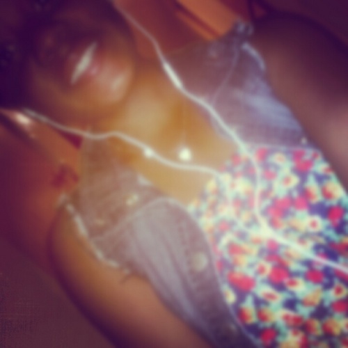 Just A Young Girl Trying Too Be The best iCan Be Follow Me On Instagram @xXKaylaa iFollow Back And follow Me On Twitter I Follow Back ;)) `