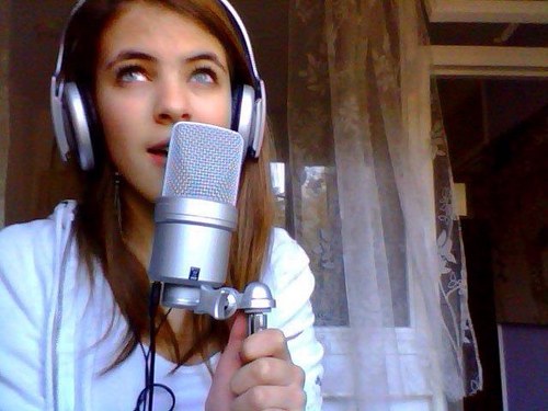 Loisnator's profile picture. Hey Im A 15 Year Old Girl Who supports @Lois_Cappetti (YouTube Singer) She is amazing Im her NO.1 Fan and always well be now and forever Xxx 3