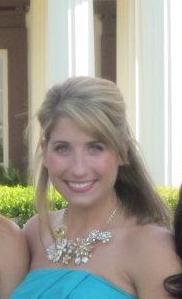 Runner, shopaholic, book lover, @Hallmark - er, wine enthusiast, sugar addict, twin mama