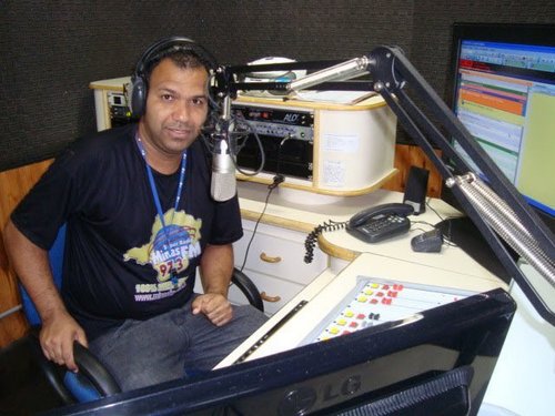 O seu amigo nas tardes da MINAS FM
http://t.co/jatqrCgv