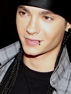 Here to support Bill, Tom, Georg and Gustav. :)