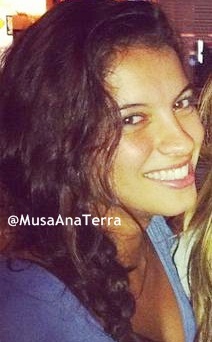 Como assim descrever o meu amor pela Terrinha aqui ? Impossível. Meu amor por ela é um sem igual é lindo demais e muito imenso amo ela a cada dia a mais . 07-12